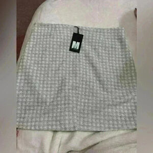 Much money size medium skirt  ❤️